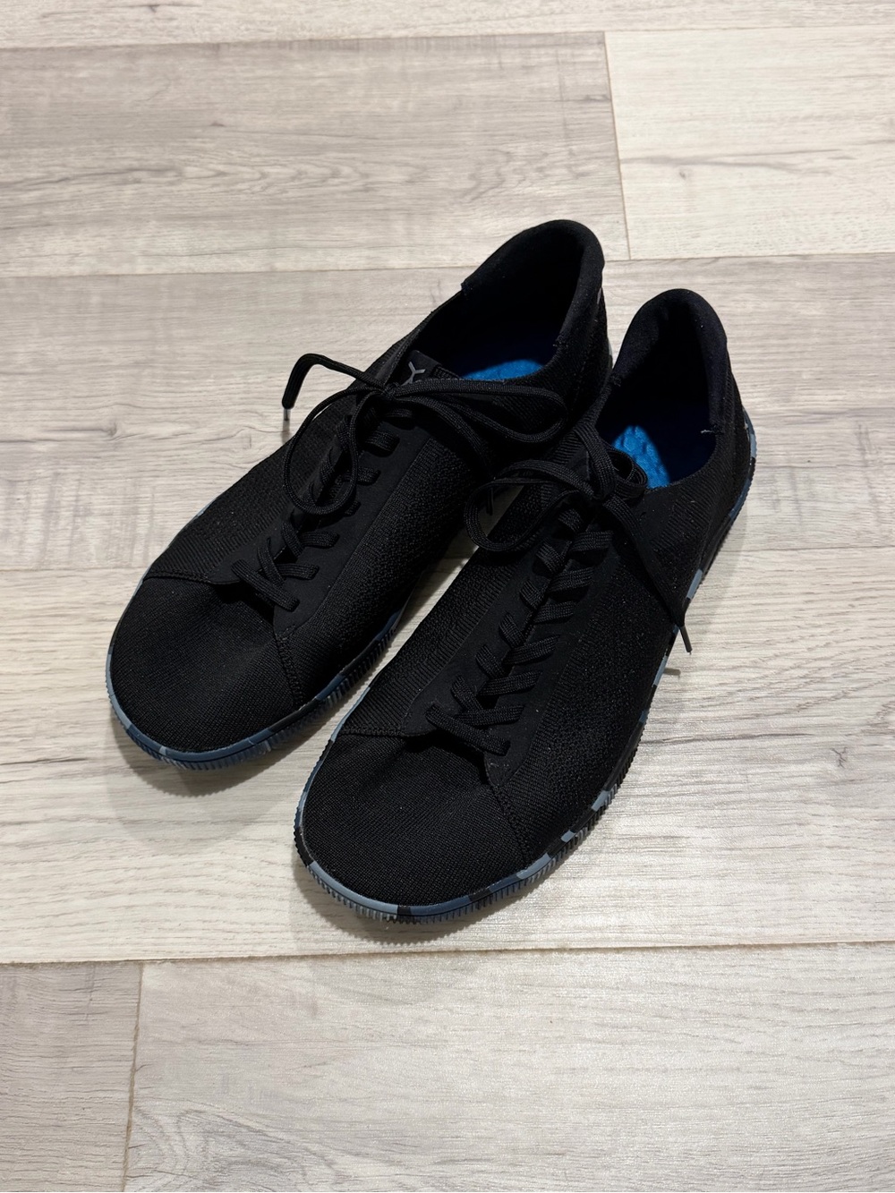 Flux Footwear Men's Black Knit Lace-Up Sneakers with Blue Insole